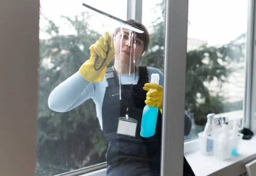 Nettoyage de vitres intérieures et extérieures à Réméréville